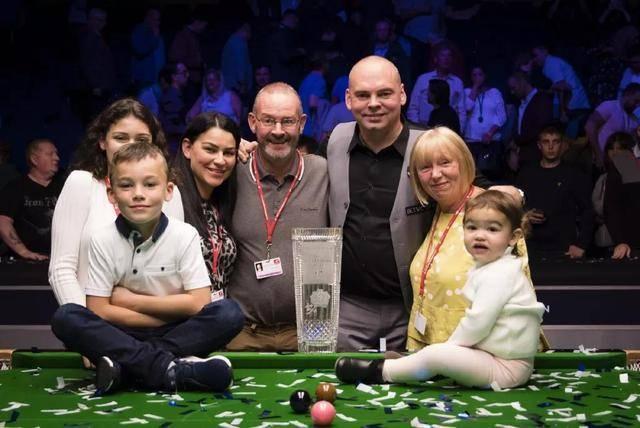 间增添了一 间增添了一